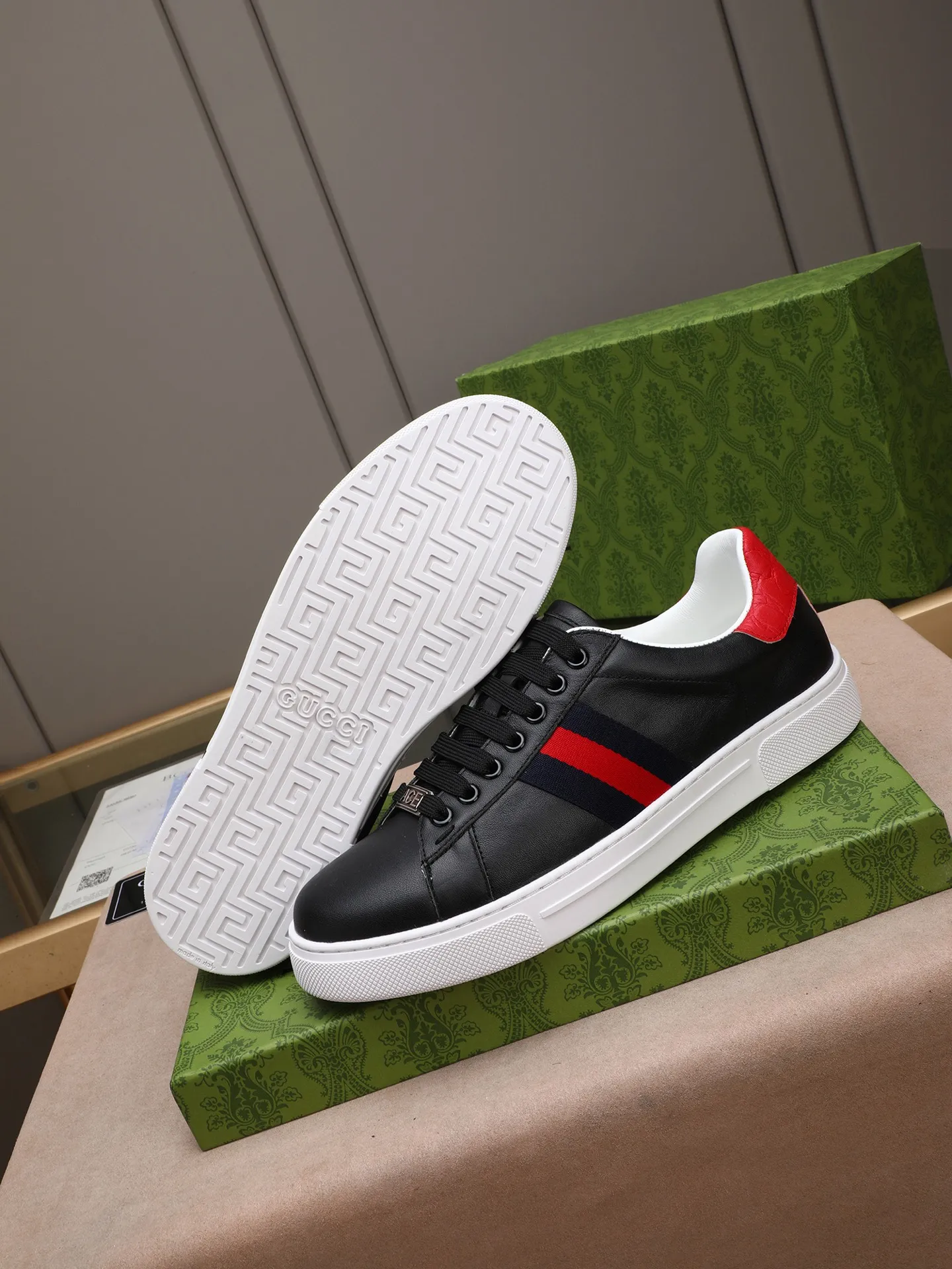 Men's shoes 💰400 [running volume version] GUGGI white shoe series! The fabric is made of imported cowhide➕Gucci special material➕sheep lining➕original rubber outsole, men's size 38-44 (45 can be customized)